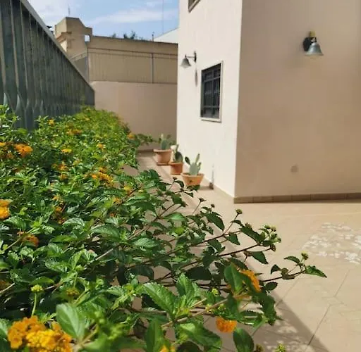 Intera Casa Appena Ristrutturata Parabita