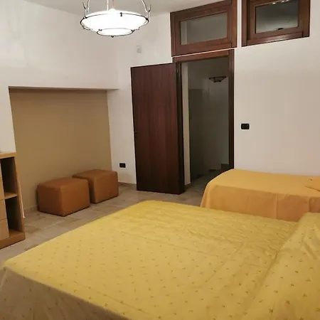 Intera Casa Appena Ristrutturata