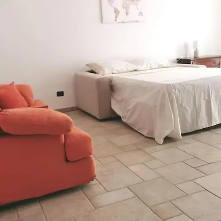 Διαμέρισμα Intera Casa Appena Ristrutturata Parabita