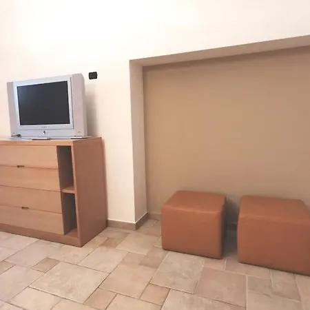 Intera Casa Appena Ristrutturata Parabita